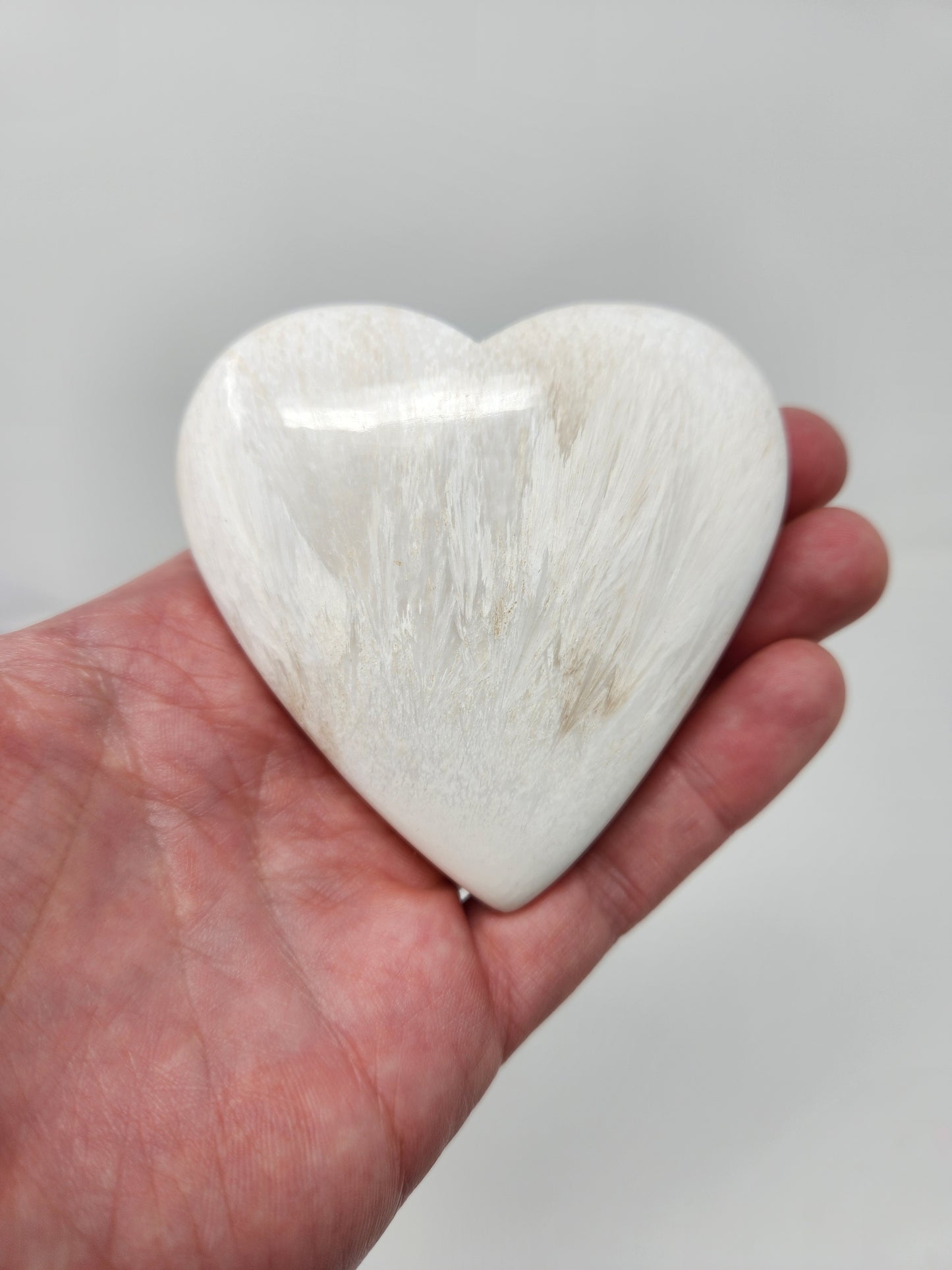 Scolecite Heart