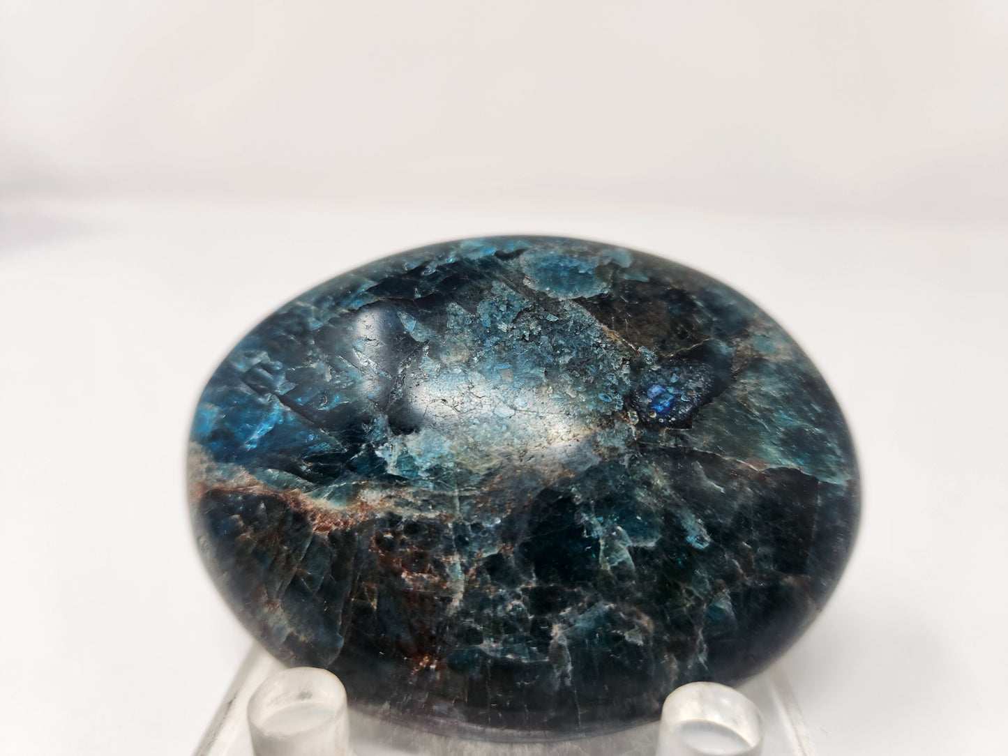 Apatite Palmstone
