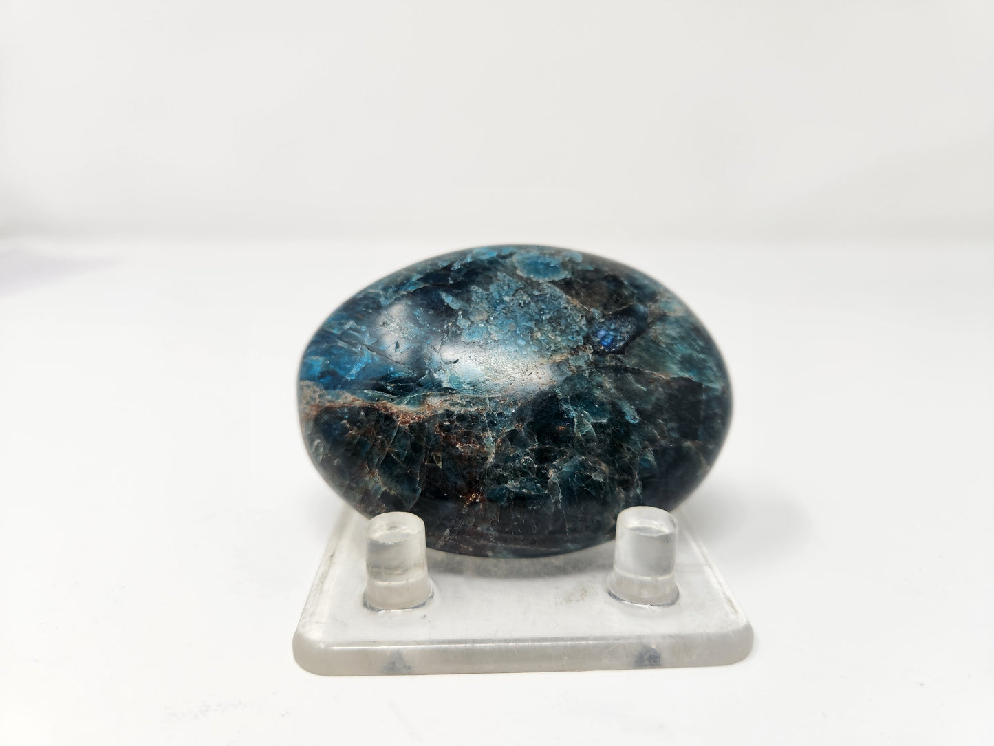 Apatite Palmstone
